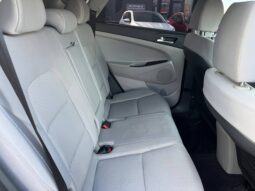 Hyundai Tucson SE 2019 | 2.0 GDI FWD (002873-VIN) full