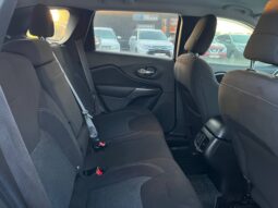 Jeep Cherokee 2018 | FWD Latitude (178487-VIN) full