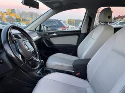 Volkswagen Tiguan S 2018 | FWD (207829-VIN) full