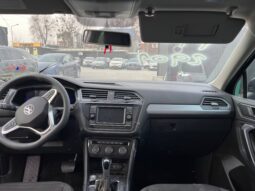 Volkswagen Tiguan S 2022 | FWD (111653-VIN) full